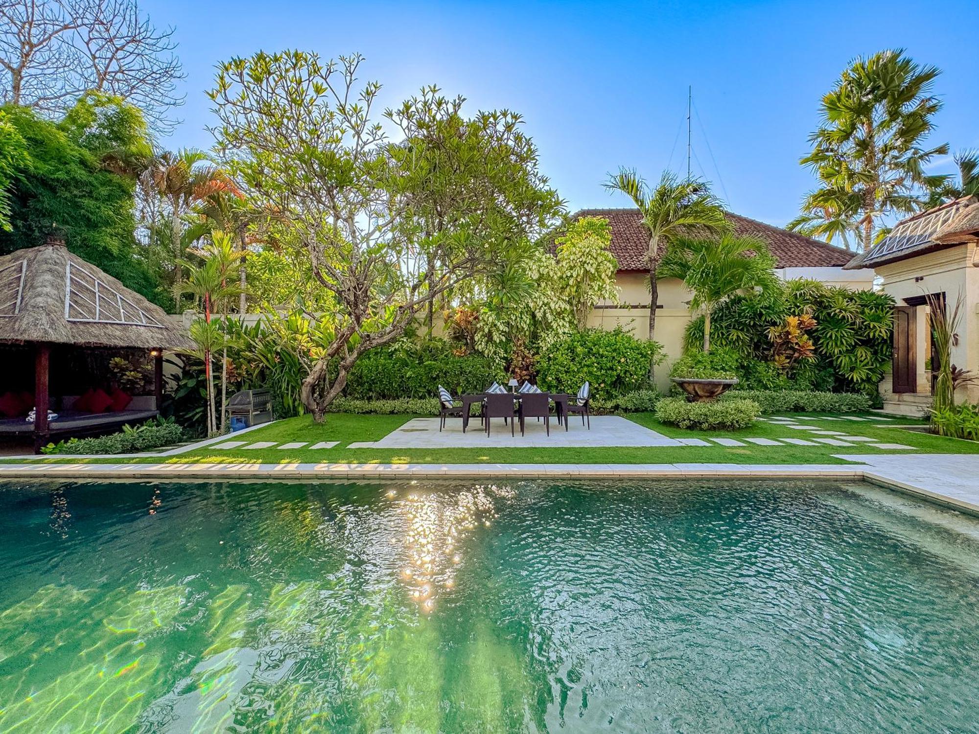 Villa Bugis Abimanyu Seminyak Quarto foto